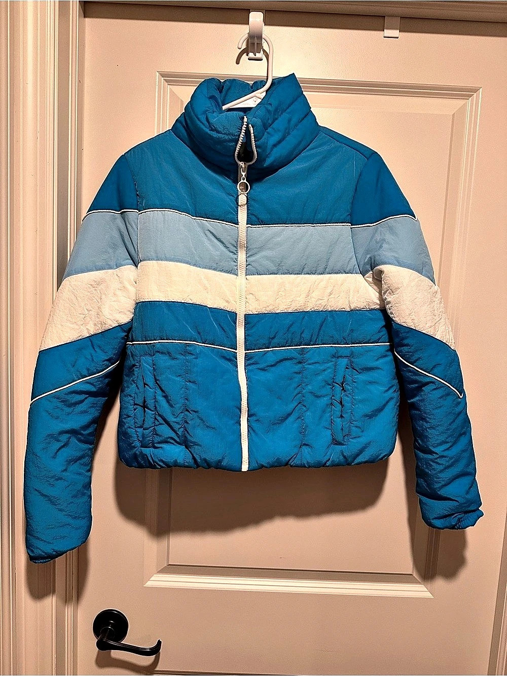 Color Block Puffer Jacket in Blue & White Like New